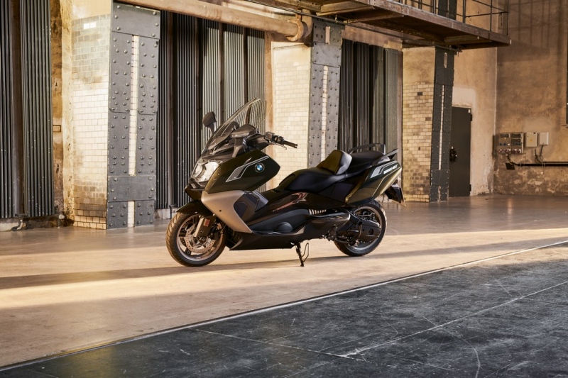 BMW Motorrad ohlásil změny u modelů pro rok 2019 - 12 - 1 zmeny 2019 BMW (10)