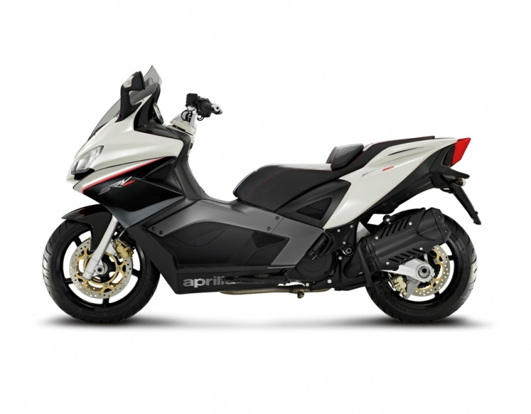 Aprilia SRV 850: top model - 1 - 04 SRV 850
