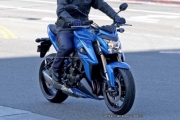 gsx-s 081114-2015-suzuki-gsx-s1000-spy-photos-08-585x389