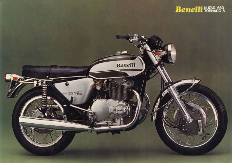 Benelli: sto let v jedné stopě - 15 - benelli