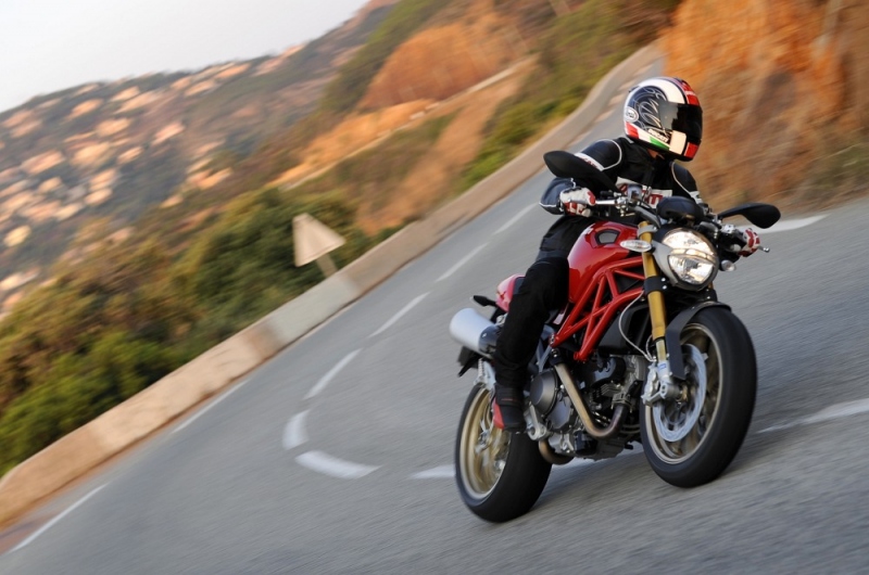 Ducati Monster 1100/S: ještě lepší - 3 - 1100s_20