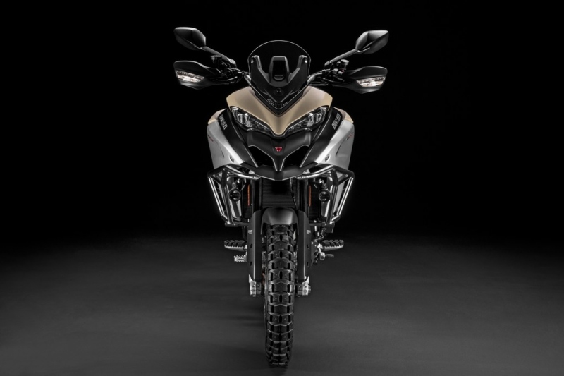 Ducati Multistrada 1200 Enduro Pro: pro ty, komu je enduro málo off-road - 11 - 1 13-Multistrada 1200 Enduro PRO 10