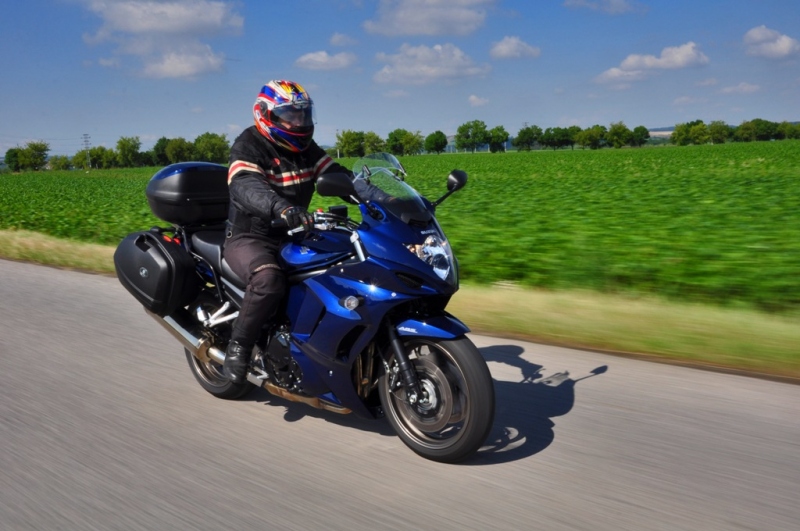 Test Suzuki GSX 1250 FA: převlečený bandita - 2 - 1250FA04