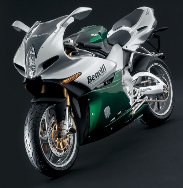 Benelli: sto let v jedné stopě - 17 - benelli