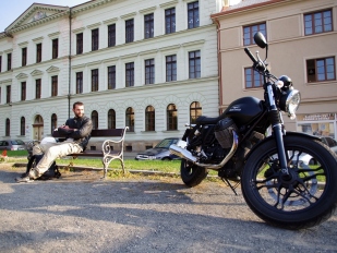 Test Moto Guzzi V7 Stone: do každé rodiny jedna V7