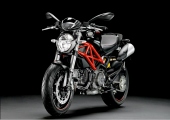 2010-Ducati-796-2