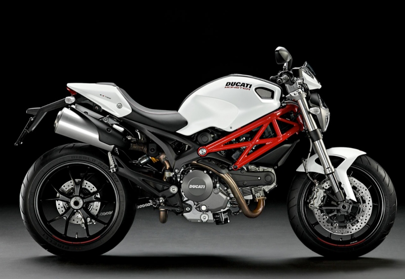 Ducati Monster 796: zlatá střední cesta - 6 - 2010-Ducati-796-6