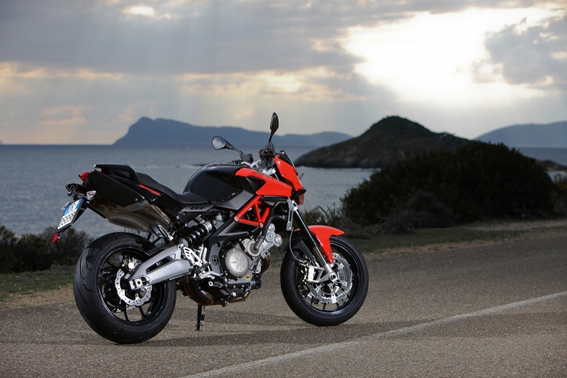 Aprilia Shiver 750: facelift pro rok 2010 - 2 - 2010_Aprilia_Shiver_750_5