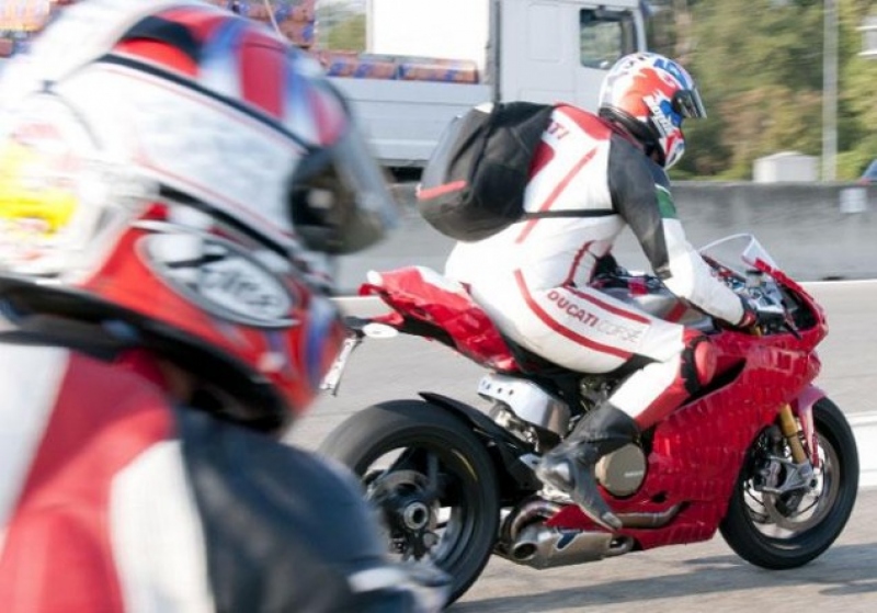 Ducati 1199 Panigale - 2 - ducati