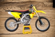 Rm-z 2014-Suzuki-RM-Z450-D3N21041-584x389