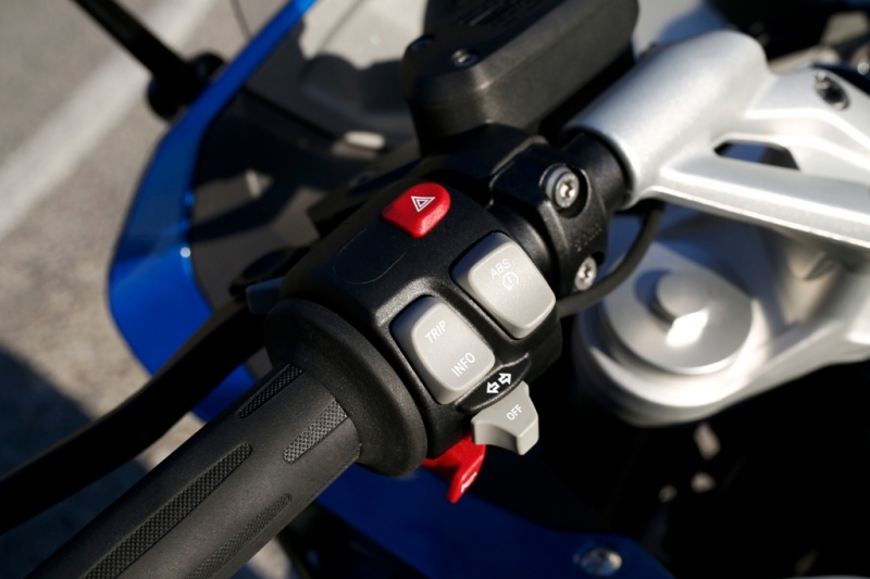 BMW R 1200 RS 2015: sportovní cestování - 14 - 2 2015 BMW R 1200 RS15