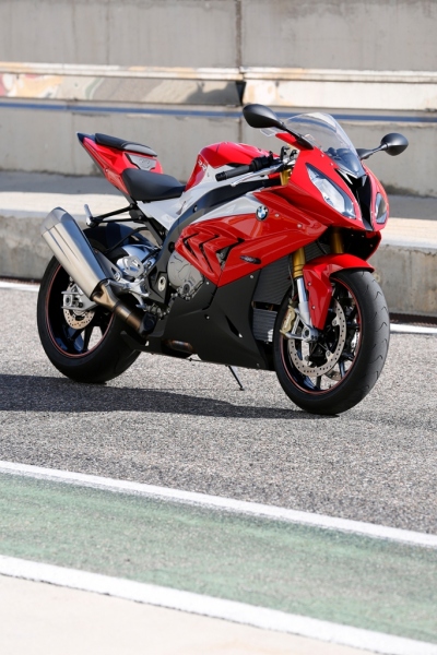 BMW S 1000 RR 2015: vyšší výkon a pohodlí - 1 - 1 2015 BMW S 1000 RR02