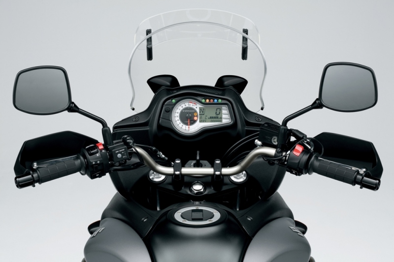 Suzuki V-Strom 650 XT 2015: cestou necestou - 14 - 1 2015 Suzuki V Strom 650 XT12