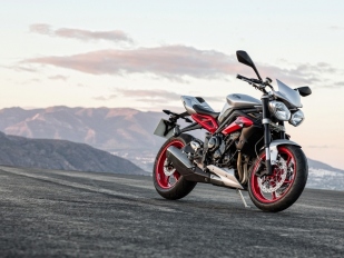 Triumph Street Triple RX 2015: ďábelský vzhled