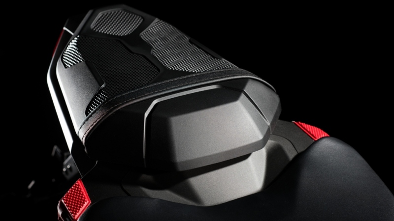 Yamaha MT-07 Moto Cage: s duší kaskadéra - 20 - 1 2015 Yamaha MT 07 Moto Cage05