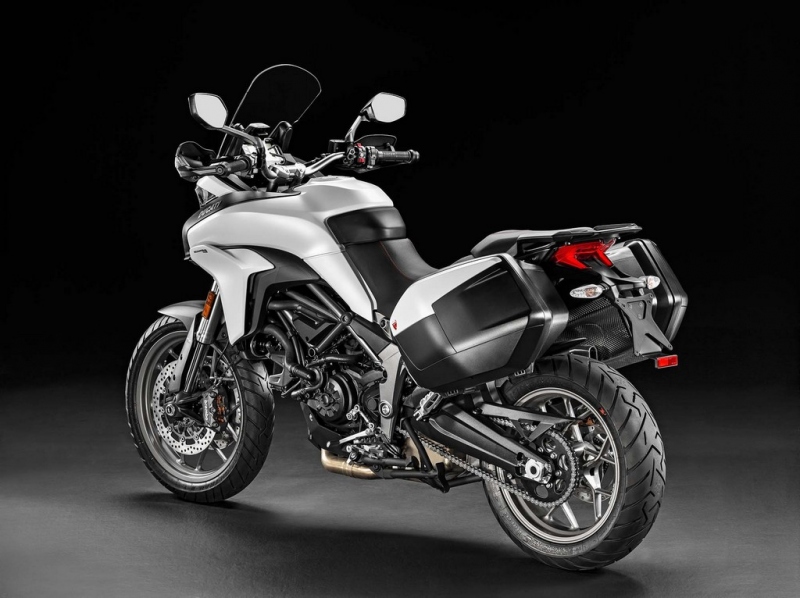 Ducati Multistrada 950 2017: holka pro všechny - 6 - 1 2017 Ducati 950 Multistrada18