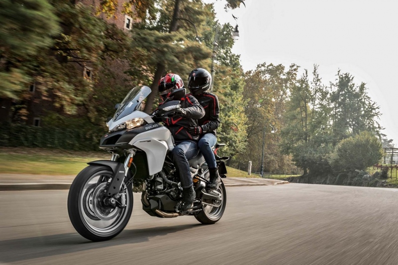 Ducati Multistrada 950 2017: holka pro všechny - 24 - 1 2017 Ducati 950 Multistrada6