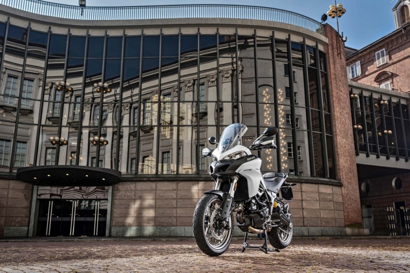 Ducati Multistrada 950 2017: holka pro všechny - 9 - 1 2017 Ducati 950 Multistrada4