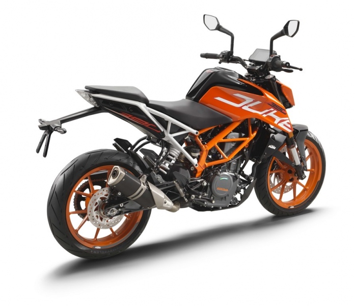 Top5 motocyklů pro začátečníky - 8 - 1 2017 KTM 390 Duke2