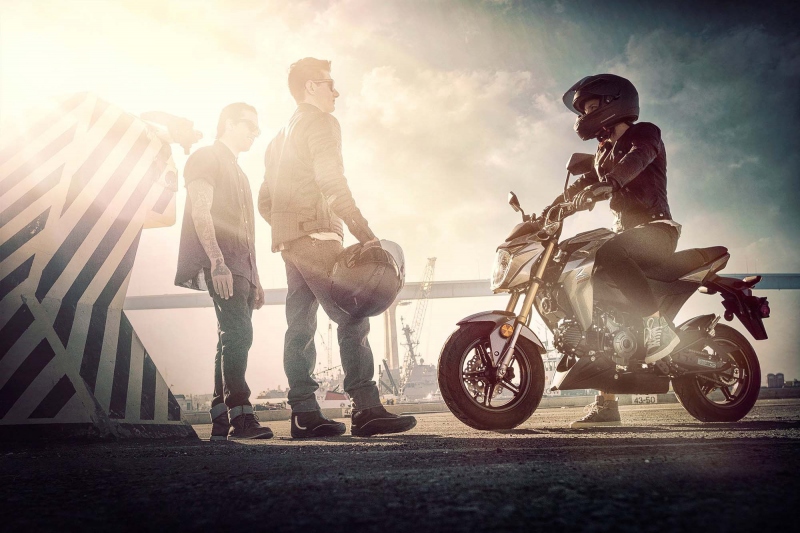 Kawasaki Z125 Pro 2016: klame svým tělem - 2 - 1 2017 Kawasaki Z125 Pro18