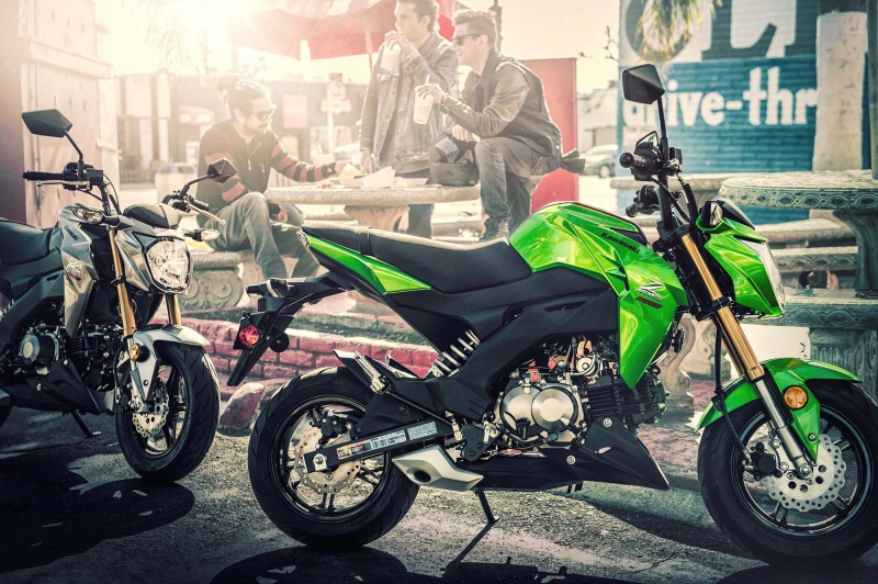 Kawasaki Z125 Pro 2016: klame svým tělem - 8 - 1 2017 Kawasaki Z125 Pro26
