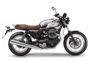 1 2017 V7 III Moto Guzzi 13