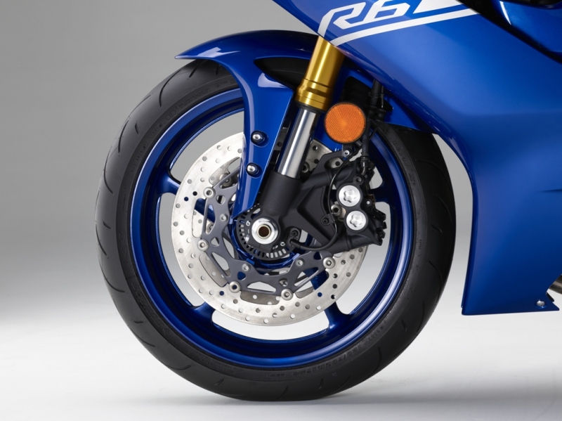 Yamaha YZF-R6 2017: malá kopie supersportu R1 - 11 - 2 2017 YZF R6 Yamaha13
