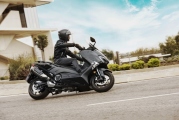 1 2017 Yamaha TMAX23