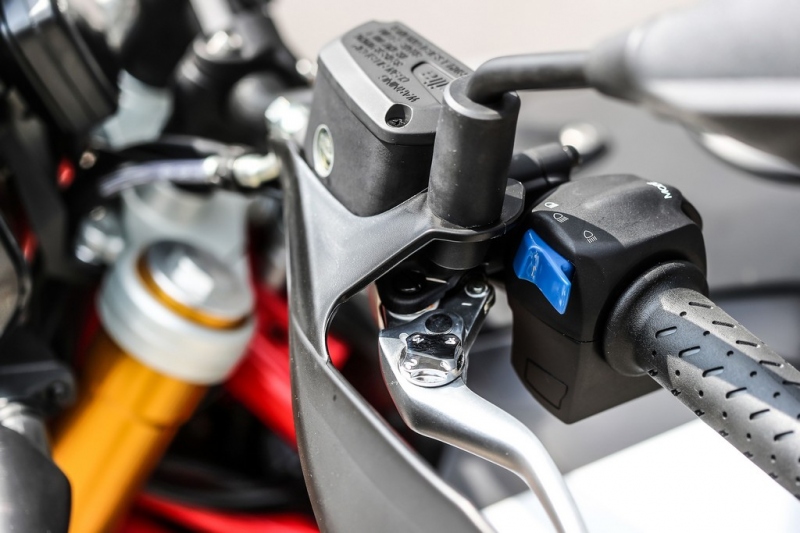Aprilia Dorsoduro 900 2018: cestovní supermoto - 4 - 1 2018 Dorsoduro 900 Aprilia29