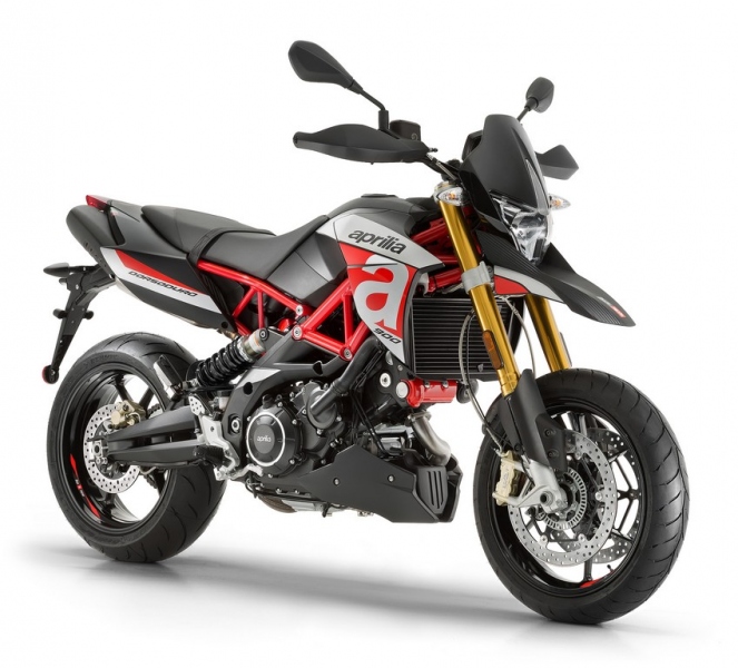 Aprilia Dorsoduro 900 2018: cestovní supermoto - 1 - 1 2018 Dorsoduro 900 Aprilia7