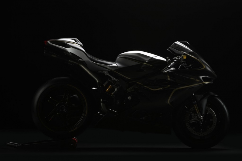 MV Agusta F4 Claudio: pocta Castiglionimu - 18 - 1 2018 MV Agusta F4 Claudio (13)