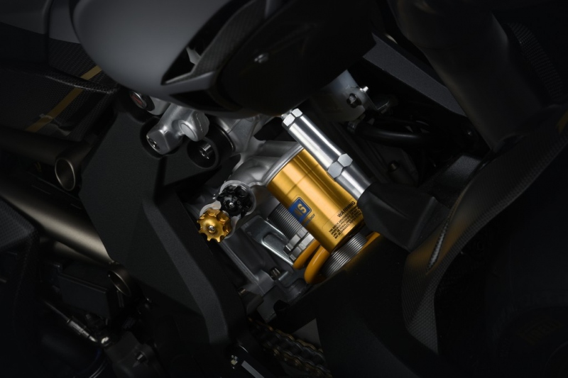 MV Agusta F4 Claudio: pocta Castiglionimu - 10 - 1 2018 MV Agusta F4 Claudio (34)