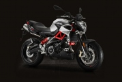 1 2018 Shiver 900 Aprilia1