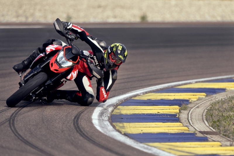 Ducati Hypermotard 950 RVE: Graffiti design - 17 - 1 2020 Ducati Hypermotard 950 RVE (11)