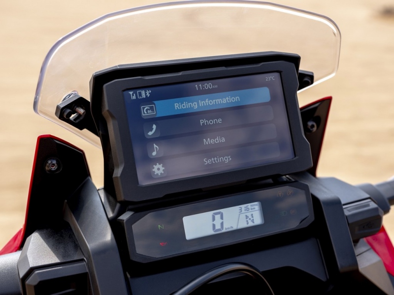 Honda CRF1100L Africa Twin a Adventure Sports 2020: se silnějším motorem - 14 - 1 2020 Honda Africa Twin (22)