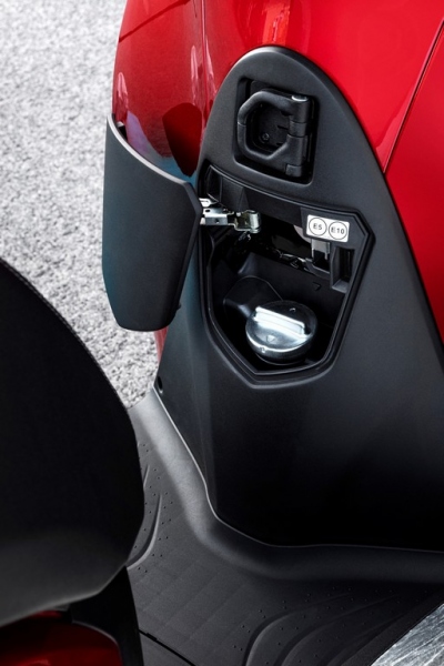Honda SH125i 2020: s výkonnějším motorem - 15 - 1 2020 Honda SH125i (21)