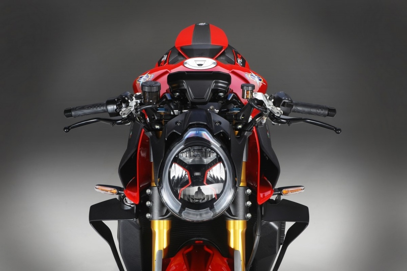 MV Agusta Brutale 1000 RR 2020: nejvýkonnější naháč - 12 - 1 2020 MV Agusta Brutale 1000 RR (26)