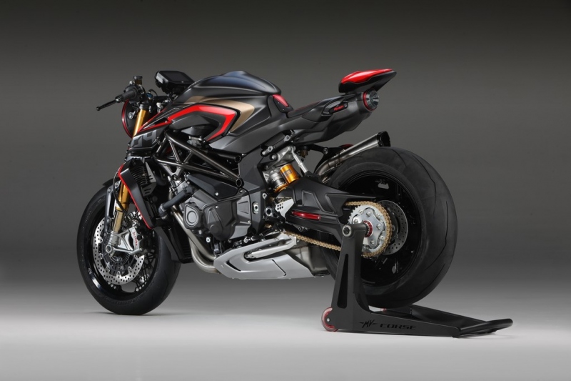 MV Agusta Rush 1000: inspirováno dragstery - 3 - 1 2020 MV Agusta Rush 1000 (3)