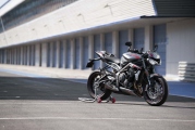 1 2020 Triumph Street Triple 765 RS (10)