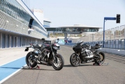 1 2020 Triumph Street Triple 765 RS (24)