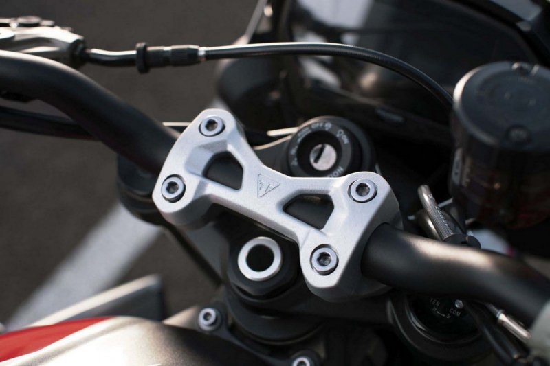 Triumph Street Triple 765 RS 2020: ostřejší a živelnější  - 21 - 1 2020 Triumph Street Triple 765 RS (5)