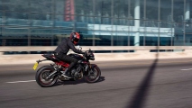 1 2020 Triumph Street Triple R (16)