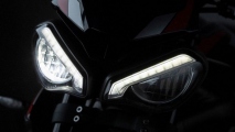 1 2020 Triumph Street Triple R (21)