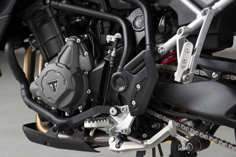 Triumph Tiger 900: novinka v pěti verzích - 11 - 1 2020 Triumph Tiger GT Pro (12)