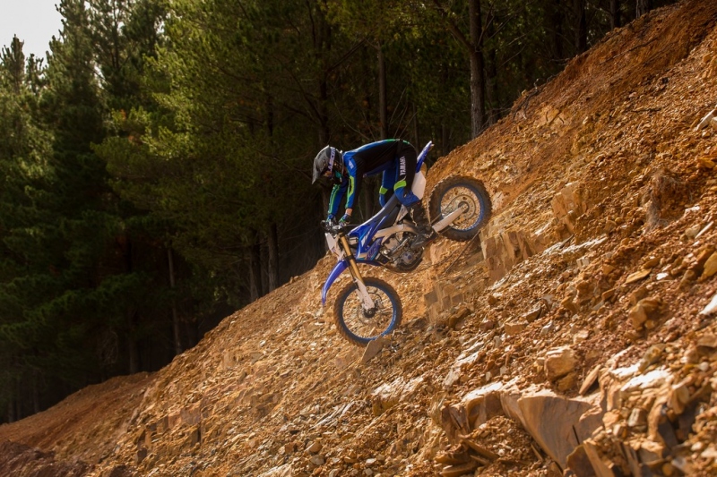 Yamaha WR250F 2020: rychlejší a lehčí - 21 - 1 2020 Yamaha WR250F (23)