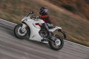 1 2021 Ducati Supersport 950 S (31)