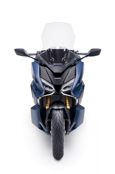 Honda Forza 750: komfortní maxiskútr - 14 - 1 2021 Honda Forza 750 (15)