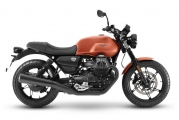 1 2021 Moto Guzzi V7 Stone (4)