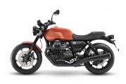 1 2021 Moto Guzzi V7 Stone (5)