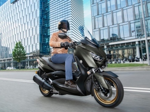 Yamaha Xmax 125 a Xmax 300: maximální výkon